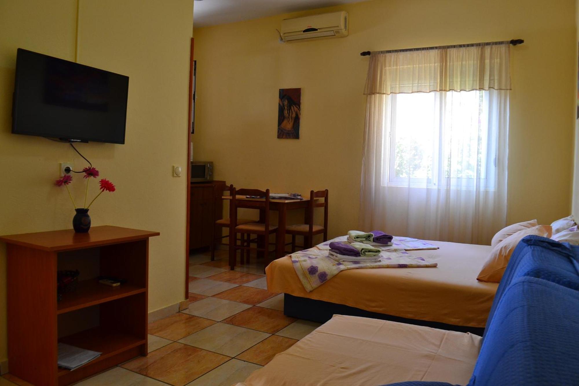 Apartments Milosevic บาร์ ภายนอก รูปภาพ
